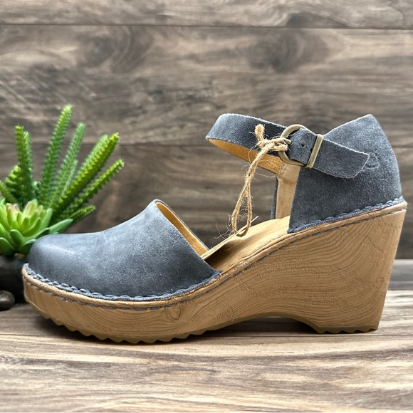 Born Nellie Platform Clog Closed Back Mary Jane Distressed Dark Blue Suede 10M - Picture 6 of 14